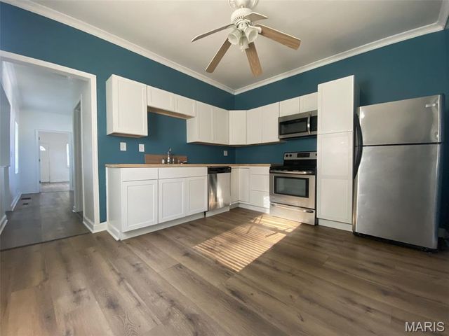 225 E Arlee Avenue, St Louis, MO 63125