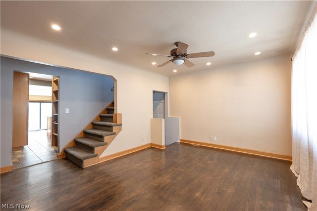 5307 Karen Isle Drive, Willoughby, OH 44094