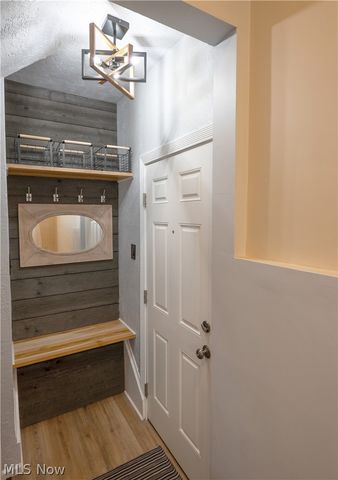 5307 Karen Isle Drive, Willoughby, OH 44094