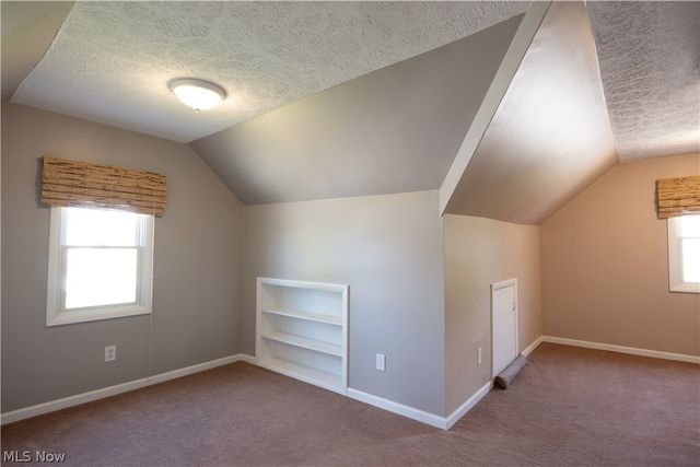 5307 Karen Isle Drive, Willoughby, OH 44094