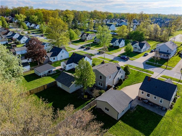 5307 Karen Isle Drive, Willoughby, OH 44094