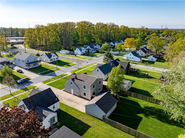 5307 Karen Isle Drive, Willoughby, OH 44094