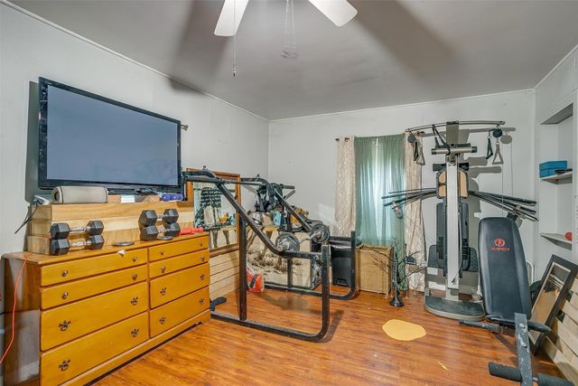 1109 Chase Avenue, Cleburne, TX 76031