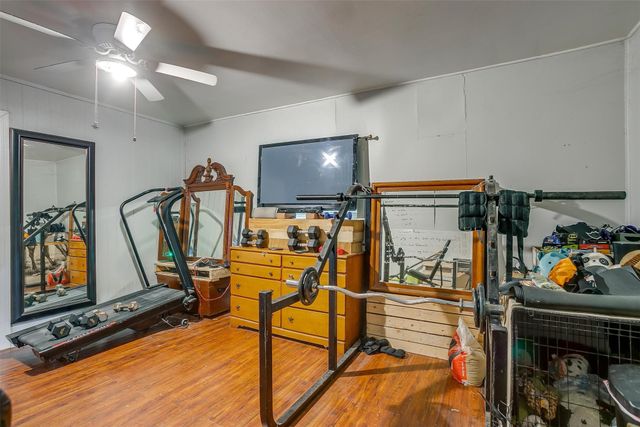 1109 Chase Avenue, Cleburne, TX 76031