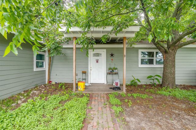 1109 Chase Avenue, Cleburne, TX 76031