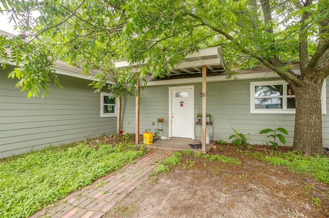 1109 Chase Avenue, Cleburne, TX 76031