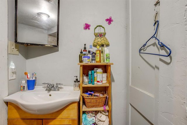 1109 Chase Avenue, Cleburne, TX 76031