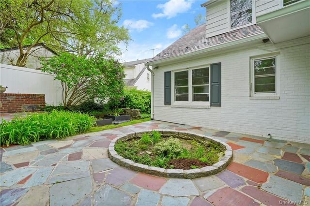 6 Wildway, Bronxville, NY 10708