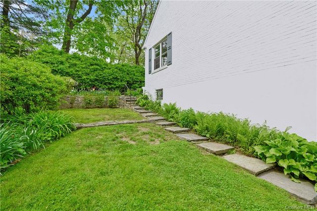 6 Wildway, Bronxville, NY 10708