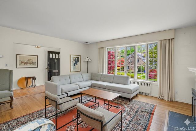 6 Wildway, Bronxville, NY 10708