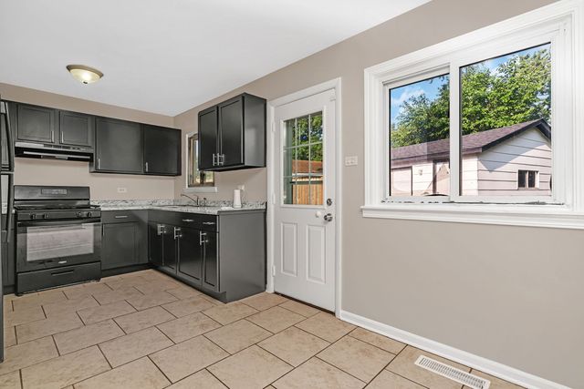 1512 Lincoln Place, Calumet City, IL 60409