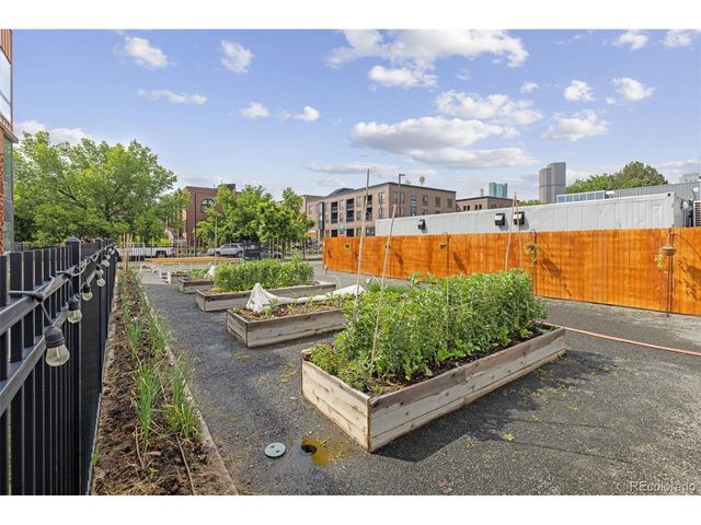 2525 Arapahoe St RD306, Denver, CO 80205