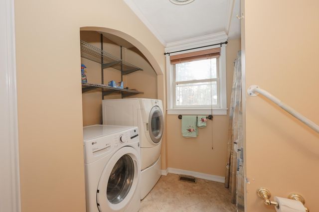 125 Pinecrest Road, Litchfield, NH 03052