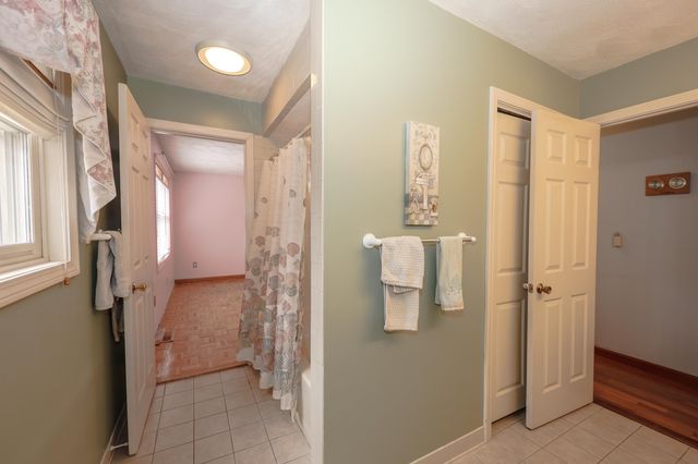 125 Pinecrest Road, Litchfield, NH 03052