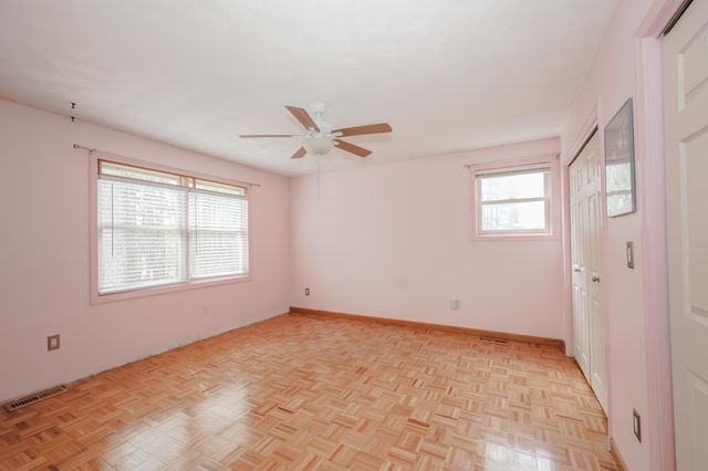 125 Pinecrest Road, Litchfield, NH 03052