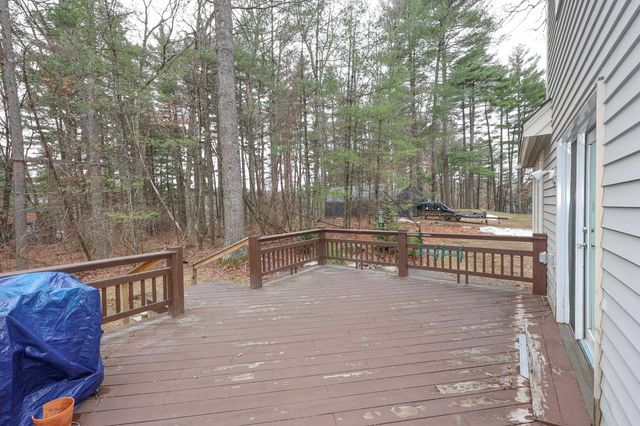 125 Pinecrest Road, Litchfield, NH 03052