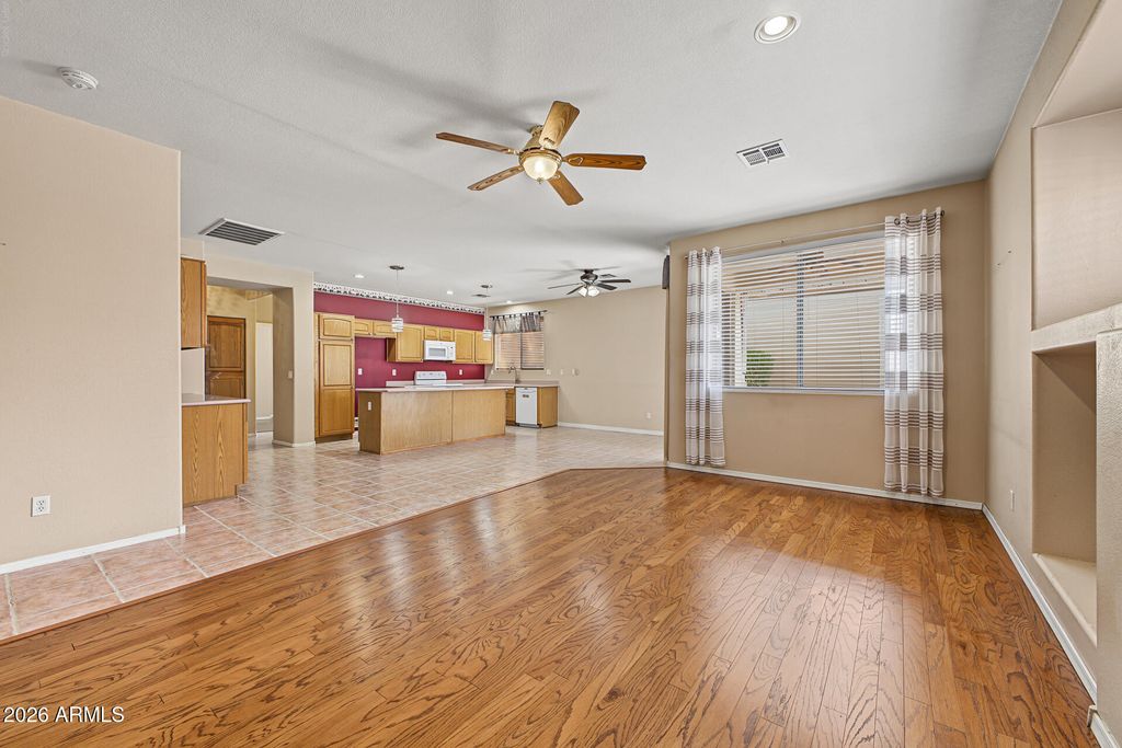 2104 S Longwood --, Mesa, AZ 85209 — photo 4