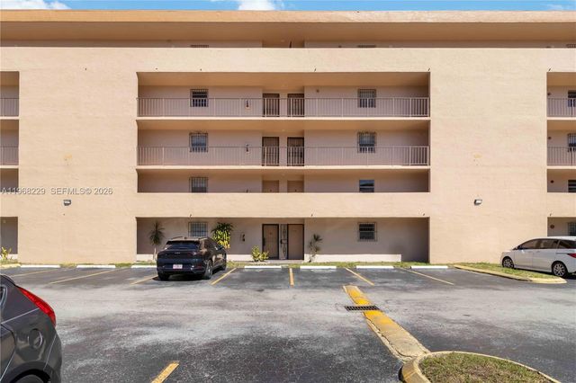 8895 Fontainebleau Blvd 504, Miami, FL 33172