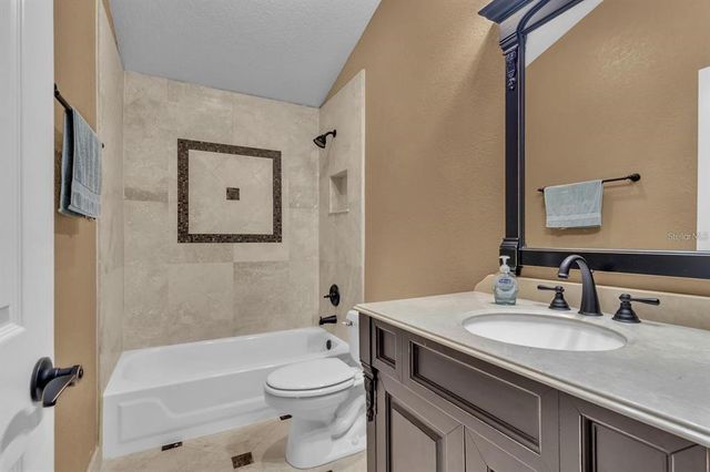 8740 INGLETON COURT, Orlando, FL 32836