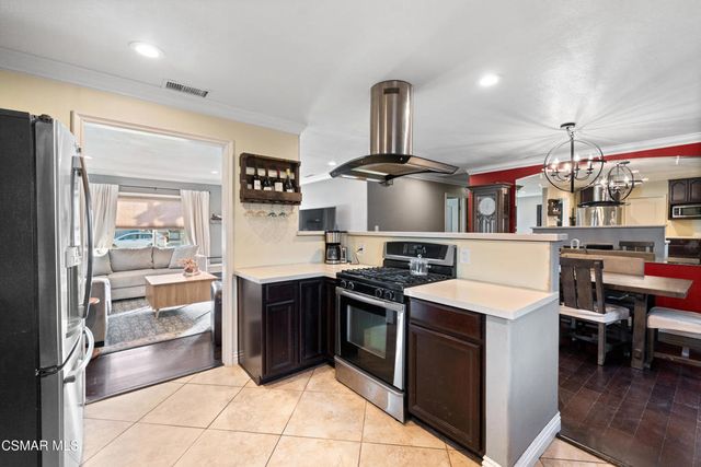 2325 Wisteria Street, Simi Valley, CA 93065