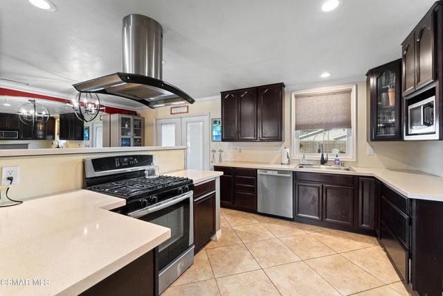 2325 Wisteria Street, Simi Valley, CA 93065