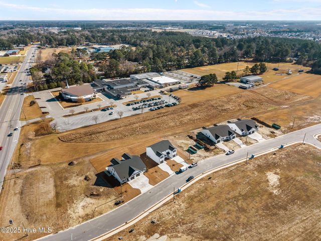 105 Lady O Drive B, Greenville, NC 27834