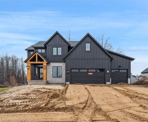 3435 Fulton Street, Grand Rapids, MI 49546