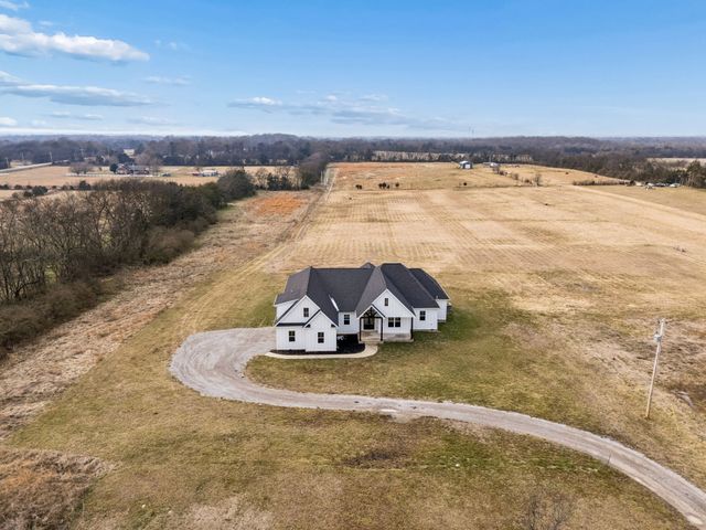 213 Jack Pickle Rd, Lewisburg, TN 37091