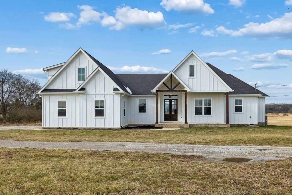 213 Jack Pickle Rd, Lewisburg, TN 37091