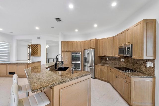 5081 NW 120th Avenue, Coral Springs, FL 33067