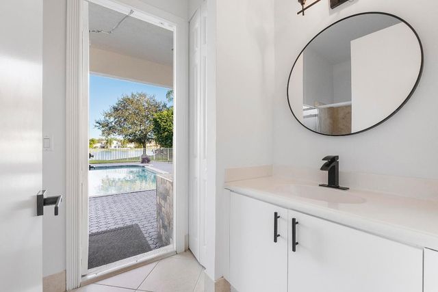 5081 NW 120th Avenue, Coral Springs, FL 33067