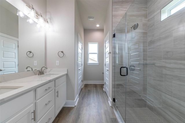 857 Cypress LN, Horseshoe Bay, TX 78657