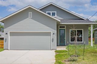 857 Cypress LN, Cottonwood Shores, TX 78657