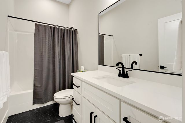 28711 132nd Avenue E, Graham, WA 98338