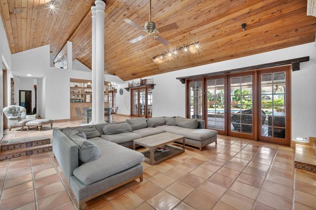 5720 SW 33rd Terrace, Hollywood, FL 33312