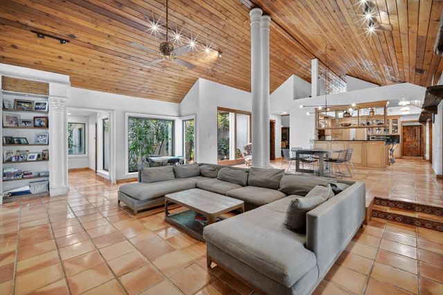 5720 SW 33rd Terrace, Hollywood, FL 33312