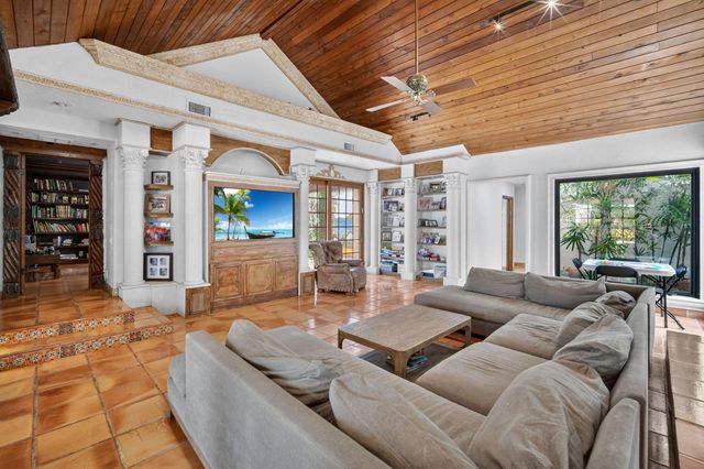 5720 SW 33rd Terrace, Hollywood, FL 33312