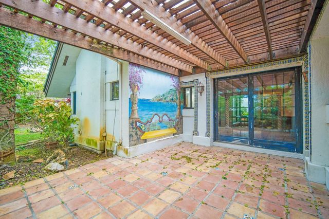 5720 SW 33rd Terrace, Hollywood, FL 33312