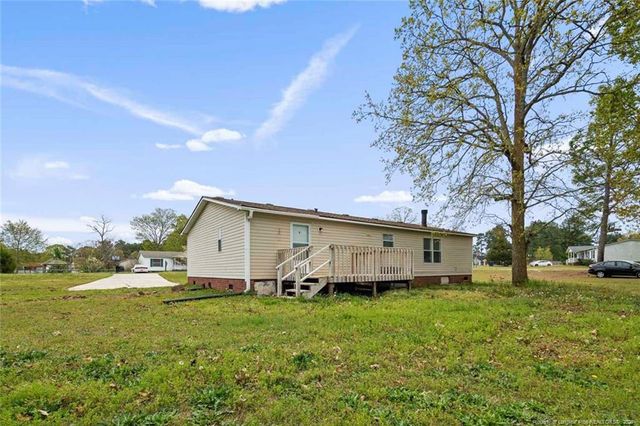 1502 Clan Campbell Drive, Raeford, NC 28376