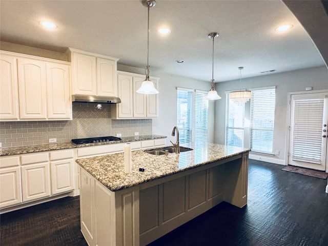 4712 EL Paso Street, Mckinney, TX 75070
