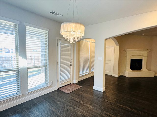 4712 EL Paso Street, Mckinney, TX 75070