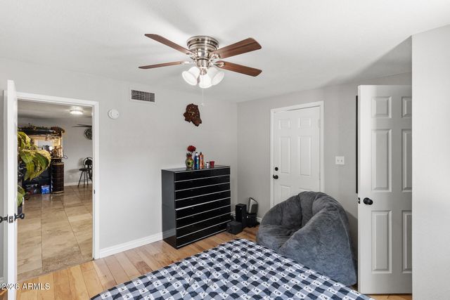 4716 W CHRISTY Drive, Glendale, AZ 85304