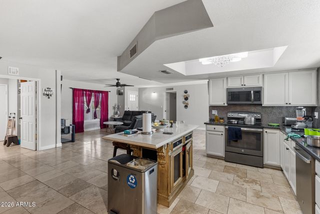 4716 W CHRISTY Drive, Glendale, AZ 85304