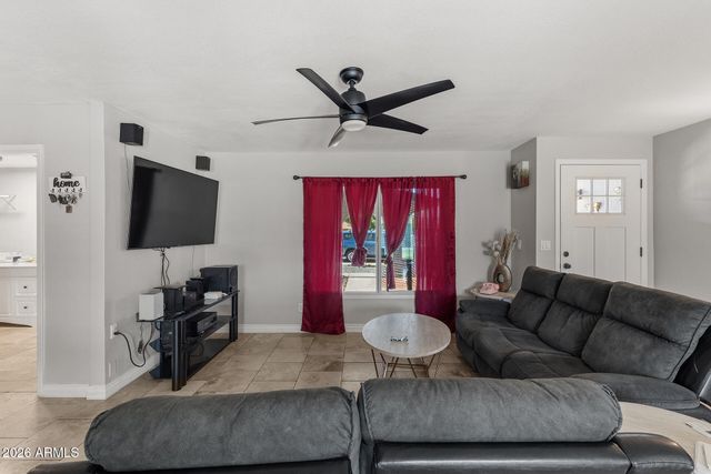 4716 W CHRISTY Drive, Glendale, AZ 85304