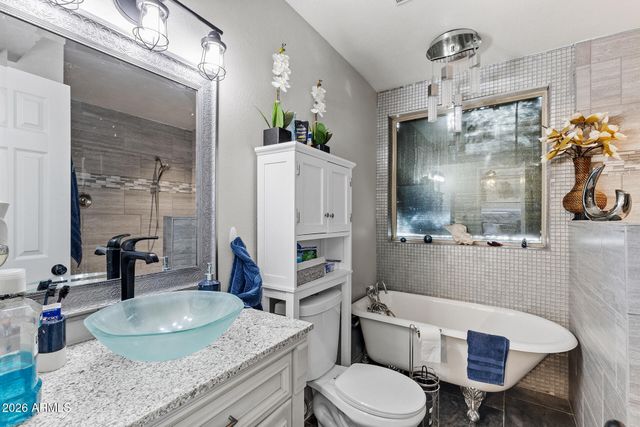 4716 W CHRISTY Drive, Glendale, AZ 85304