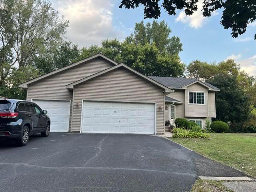 715 California Avenue E, Saint Paul, MN 55106 — exterior