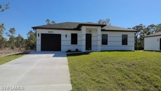 1051 Marine AVE S, Lehigh Acres, FL 33974