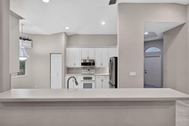 2426 SANDY CAY, West Palm Beach, FL 33411