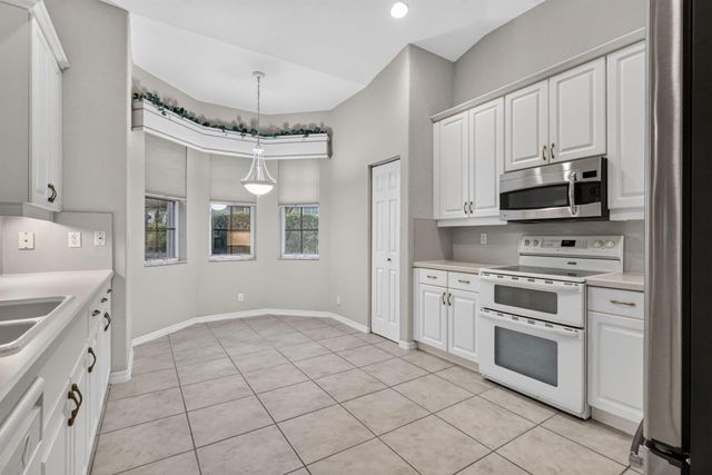 2426 SANDY CAY, West Palm Beach, FL 33411
