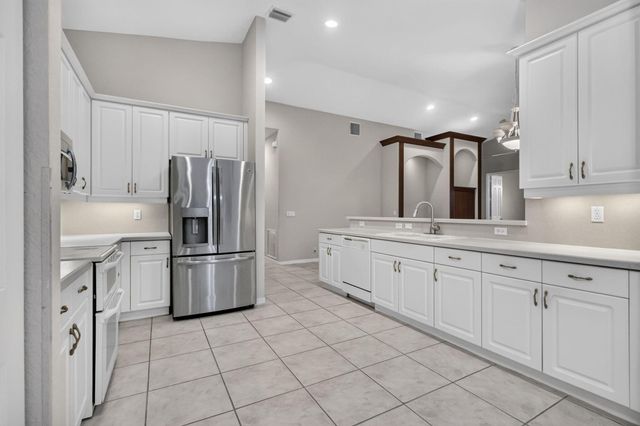 2426 SANDY CAY, West Palm Beach, FL 33411